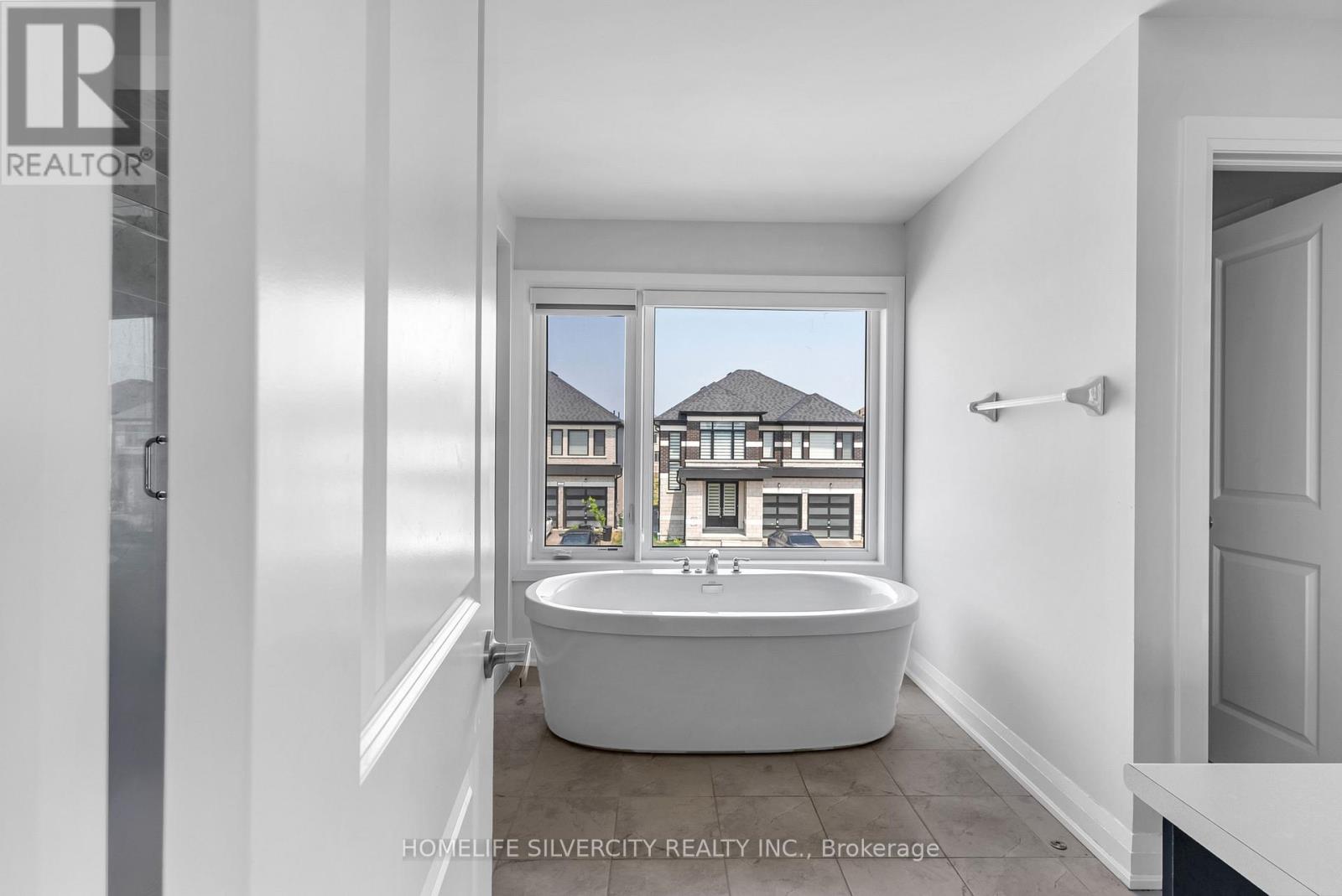 34 Mckay Avenue, Kawartha Lakes (Lindsay), Ontario  K9V 0R2 - Photo 32 - X12286067