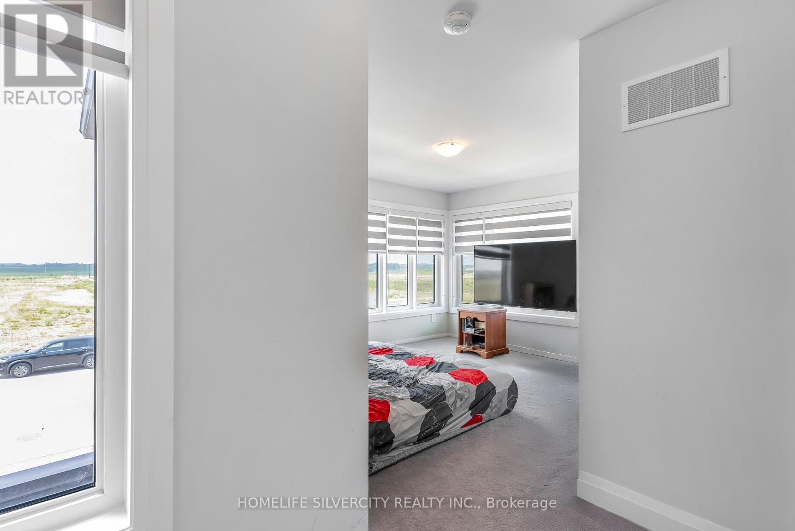 34 Mckay Avenue, Kawartha Lakes (Lindsay), Ontario  K9V 0R2 - Photo 38 - X12286067