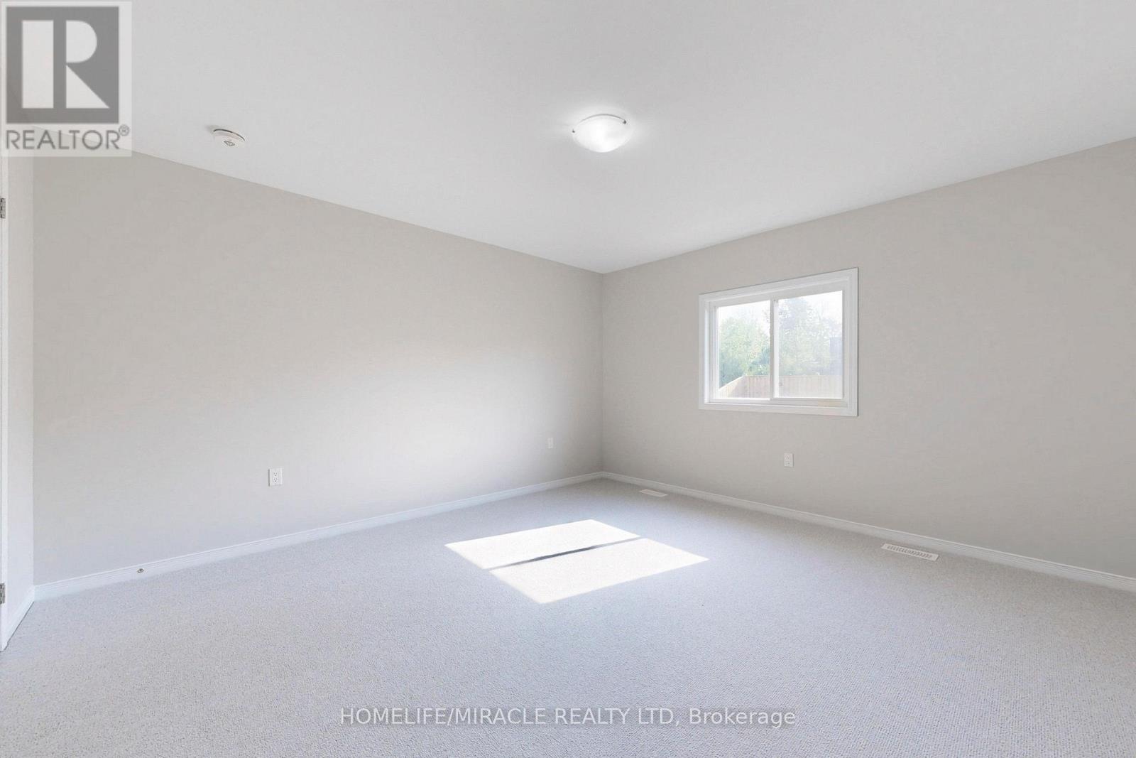 1611 Hetherington Drive, Peterborough North (University Heights), Ontario  K9L 0G6 - Photo 17 - X12286202