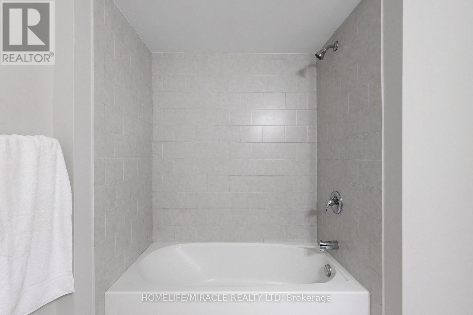1611 Hetherington Drive, Peterborough North (University Heights), Ontario  K9L 0G6 - Photo 31 - X12286202