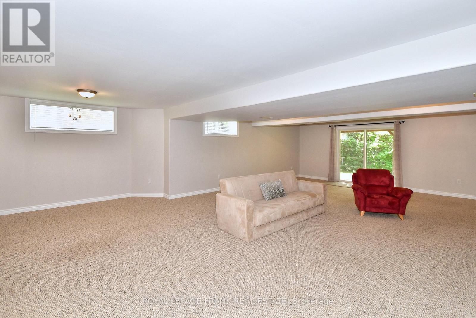 7 Village Crescent, Peterborough West (South), Ontario  K9J 8S7 - Photo 22 - X12286345