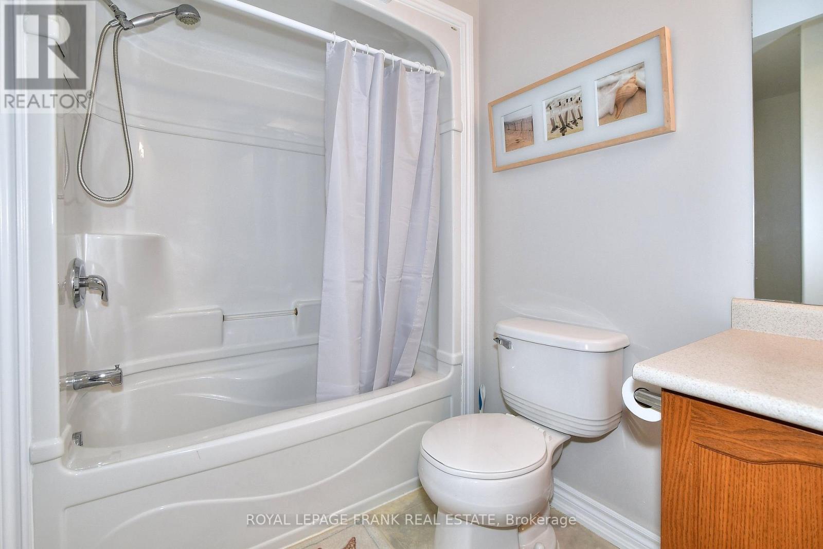 7 Village Crescent, Peterborough West (South), Ontario  K9J 8S7 - Photo 26 - X12286345