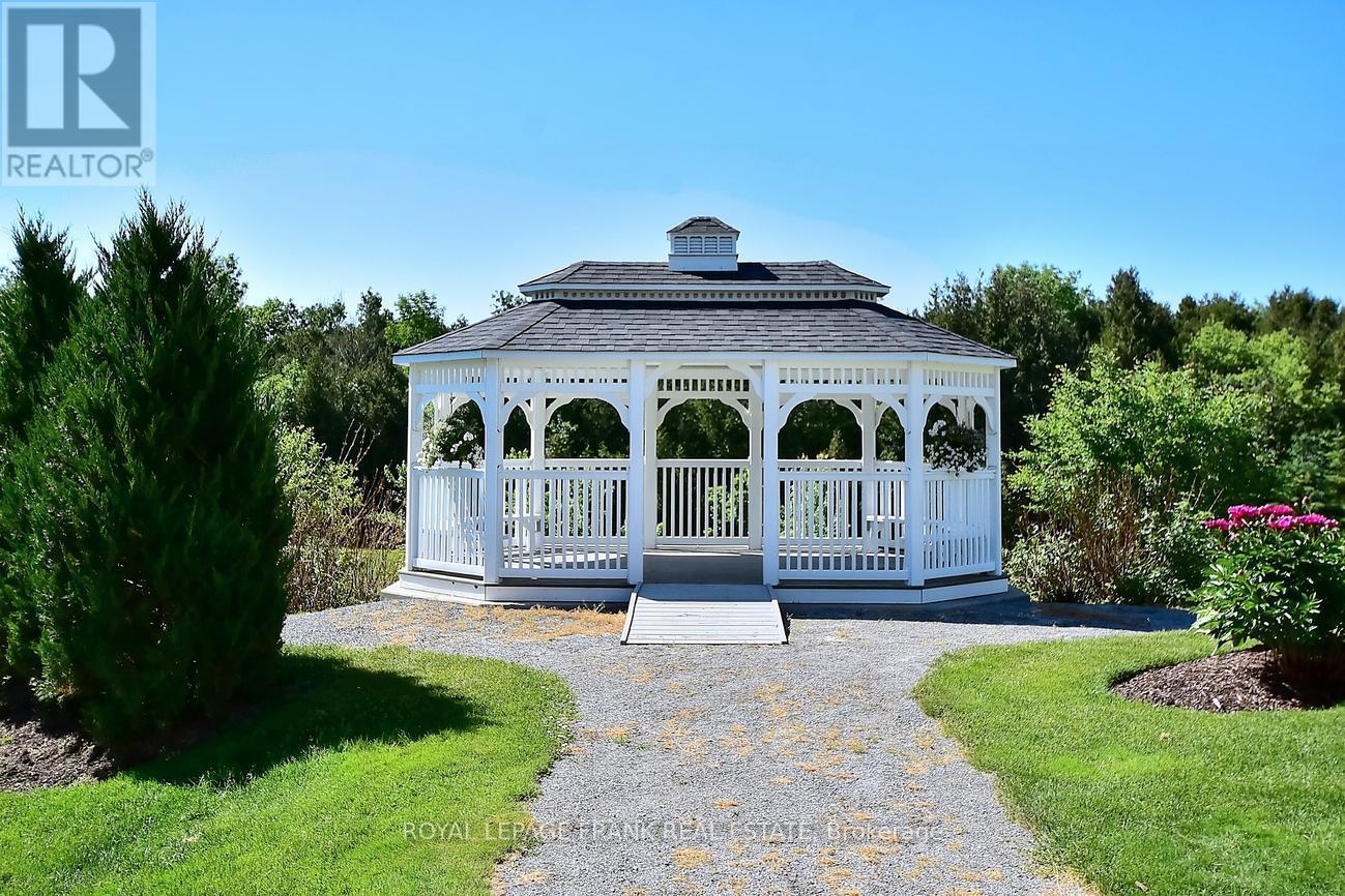 7 Village Crescent, Peterborough West (South), Ontario  K9J 8S7 - Photo 34 - X12286345