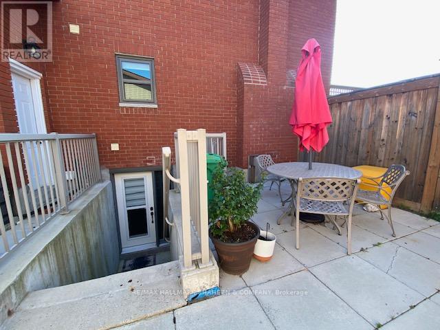 2138a Lorraine Drive, Peterborough North (University Heights), Ontario  K9L 1X4 - Photo 17 - X12286502