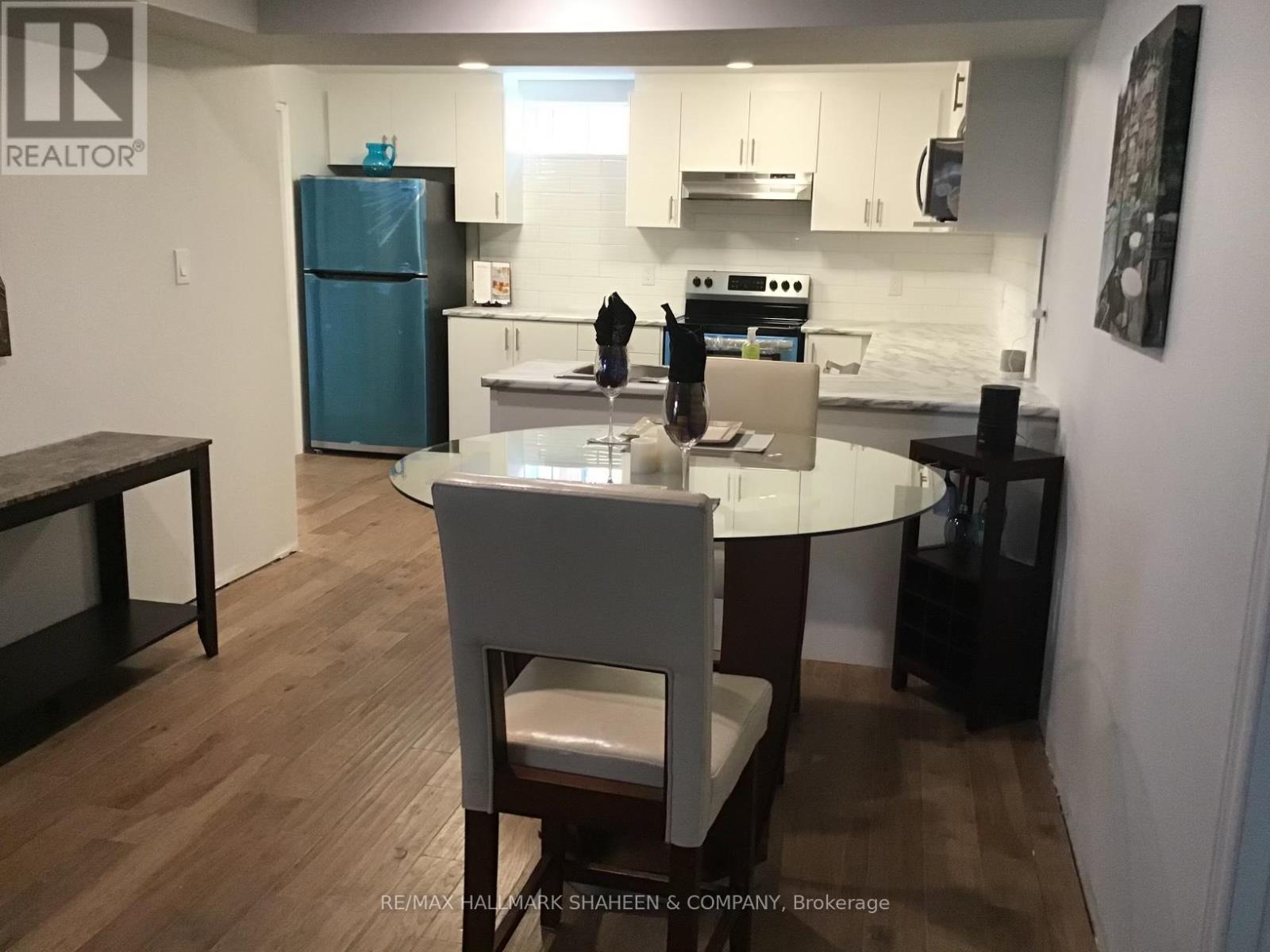 2138a Lorraine Drive, Peterborough North (University Heights), Ontario  K9L 1X4 - Photo 2 - X12286502