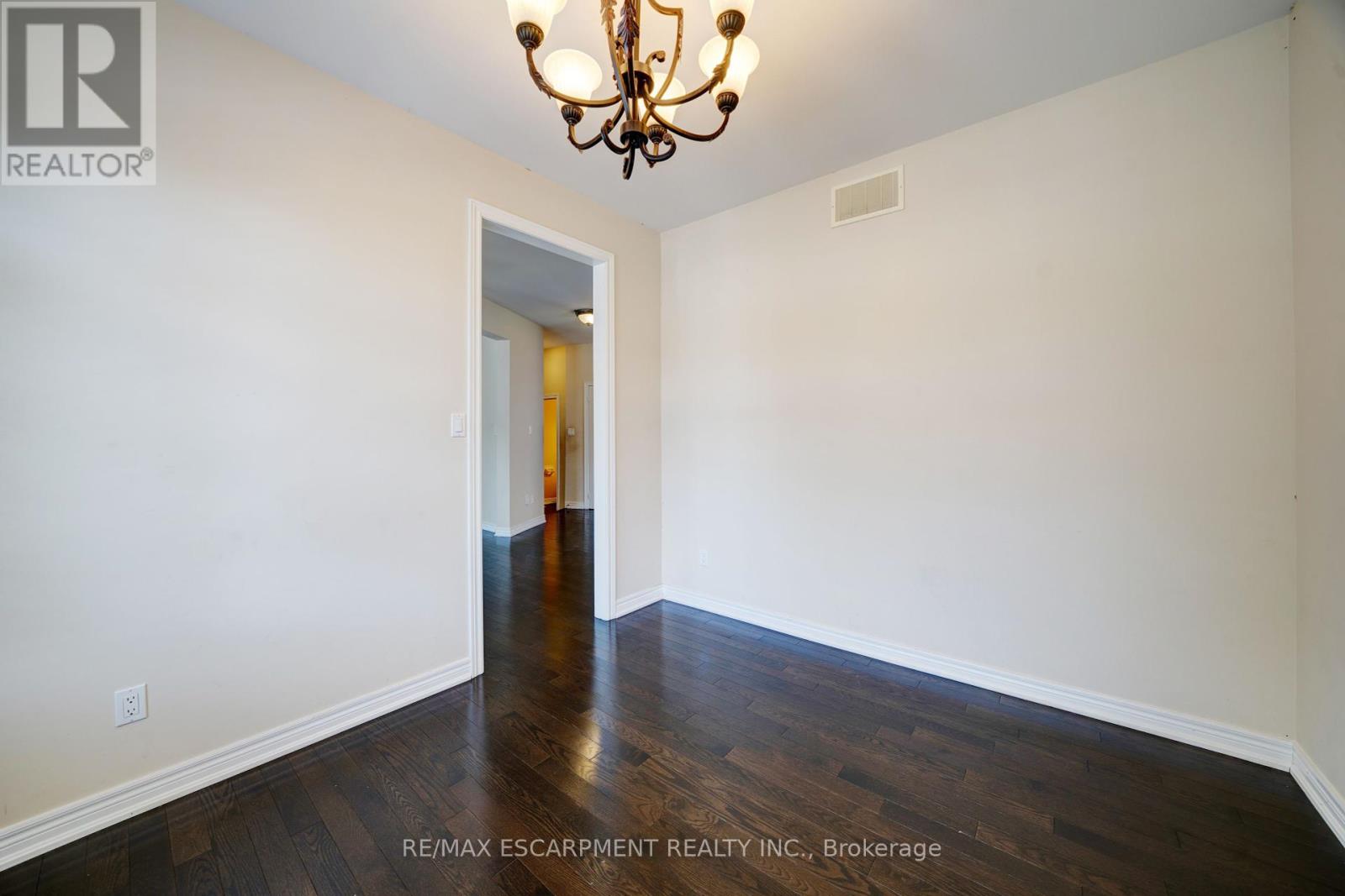 11 Belsey Lane, Clarington (Newcastle), Ontario  L1B 0B3 - Photo 11 - E12287012