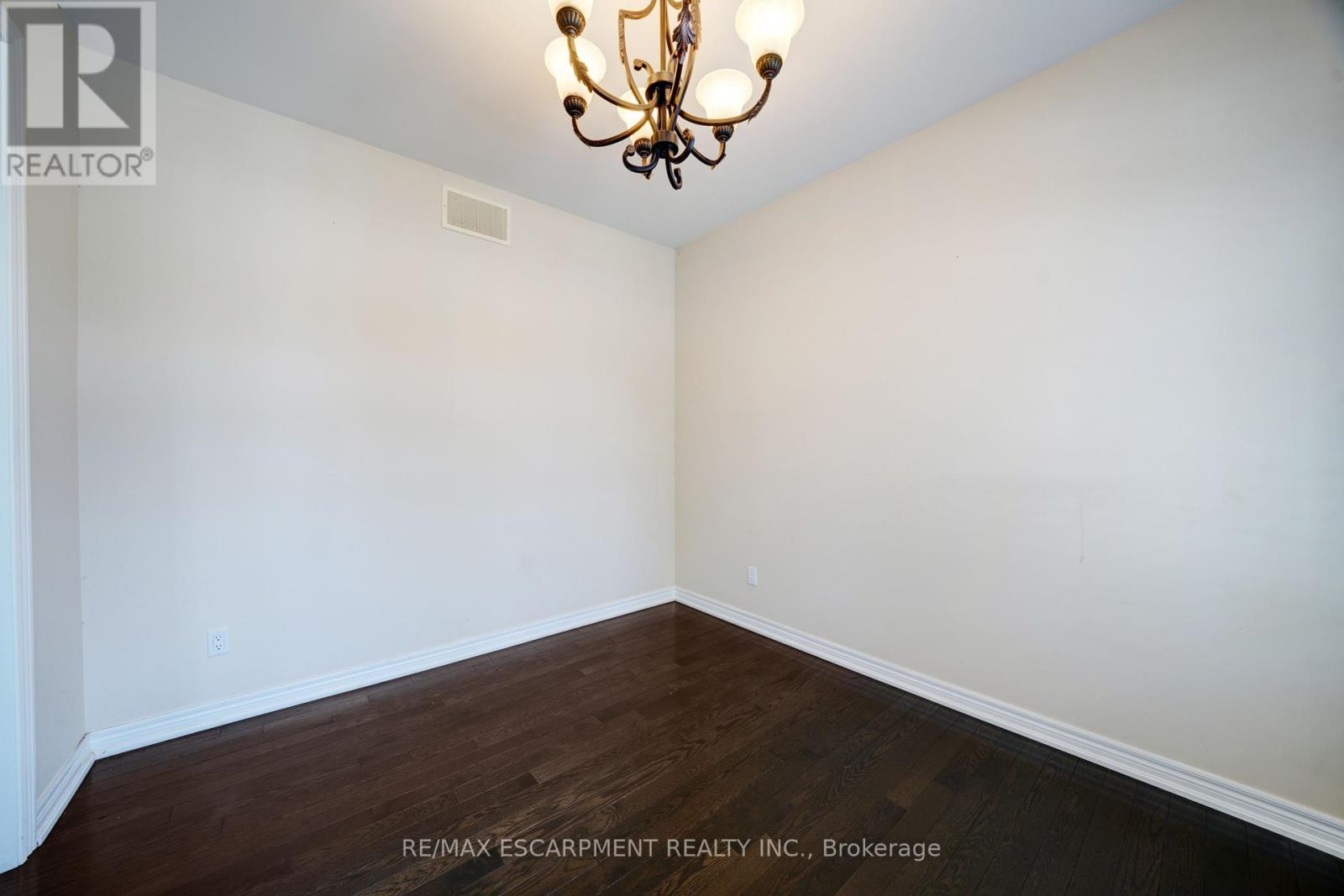 11 Belsey Lane, Clarington (Newcastle), Ontario  L1B 0B3 - Photo 12 - E12287012