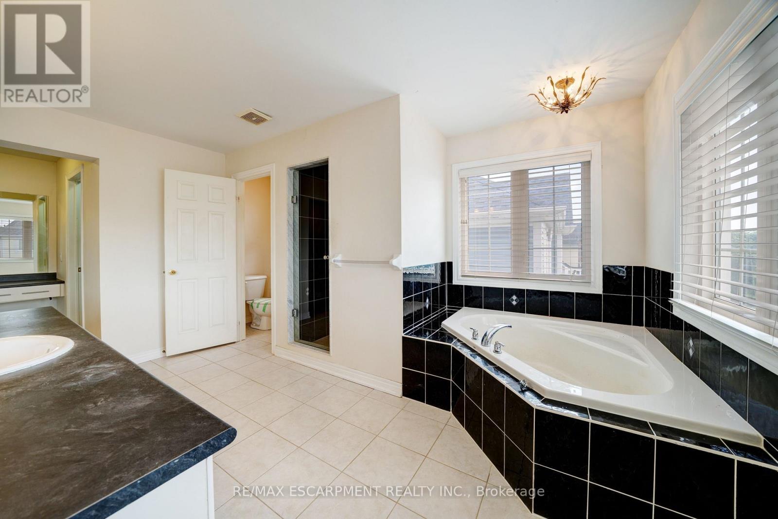 11 Belsey Lane, Clarington (Newcastle), Ontario  L1B 0B3 - Photo 34 - E12287012