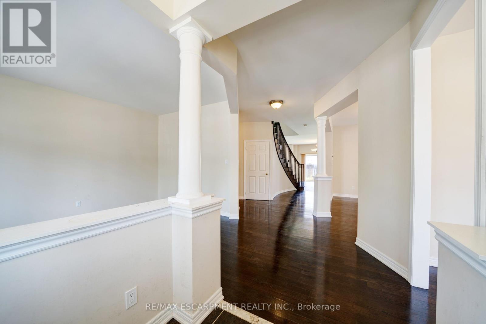 11 Belsey Lane, Clarington (Newcastle), Ontario  L1B 0B3 - Photo 4 - E12287012