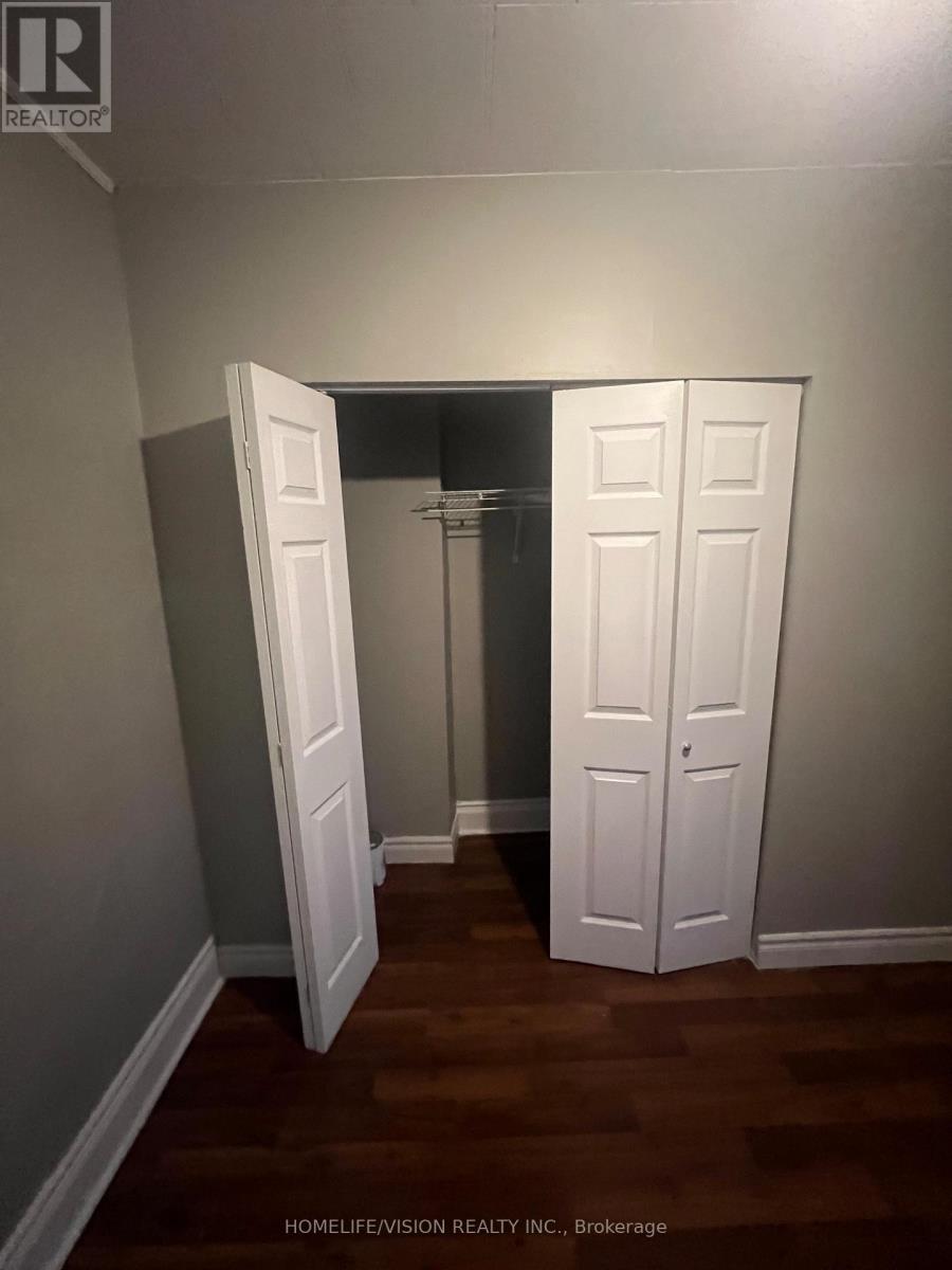 Upper - 157 Rutherford Avenue, Peterborough Central (South), Ontario  K9J 5C8 - Photo 11 - X12287398