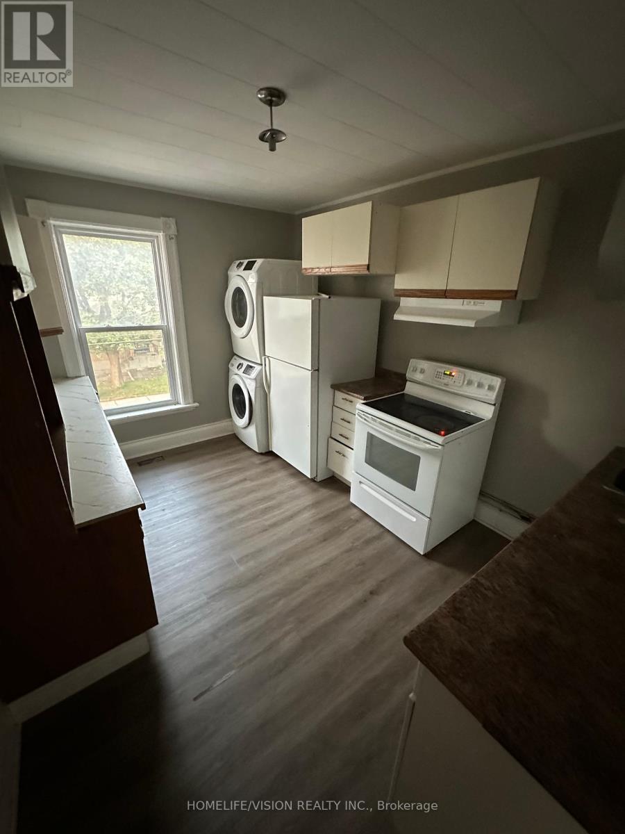 Upper - 157 Rutherford Avenue, Peterborough Central (South), Ontario  K9J 5C8 - Photo 5 - X12287398