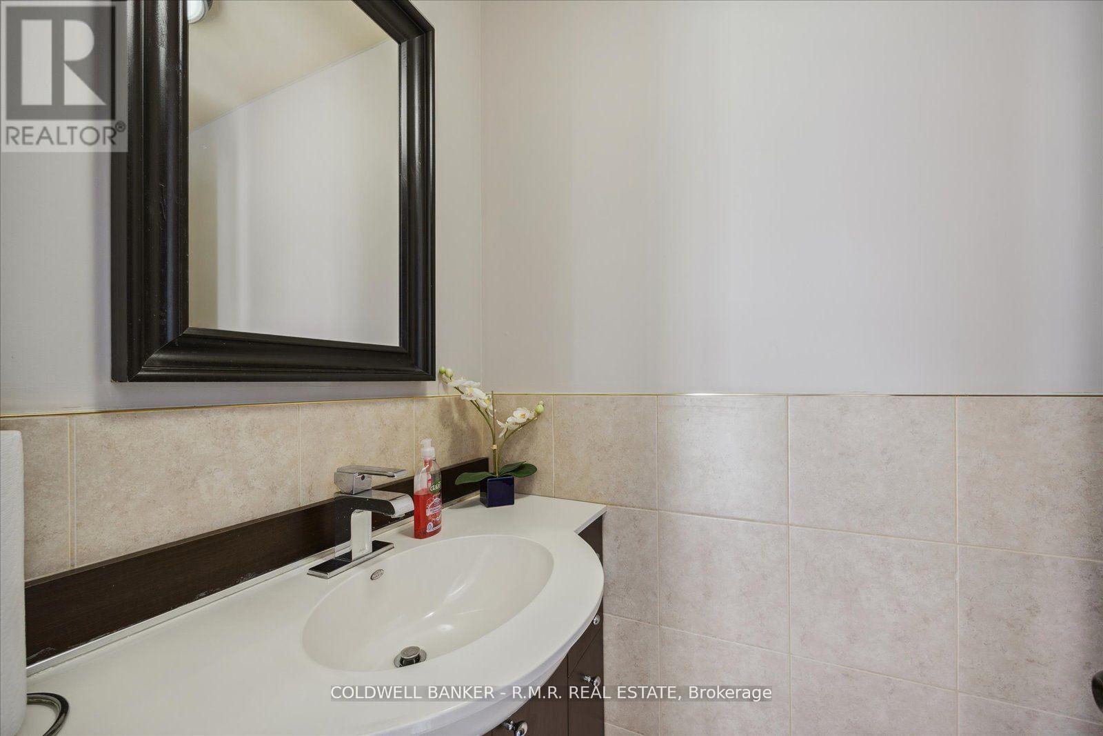 132 William Street N, Kawartha Lakes (Lindsay), Ontario  K9V 4A9 - Photo 12 - X12287637