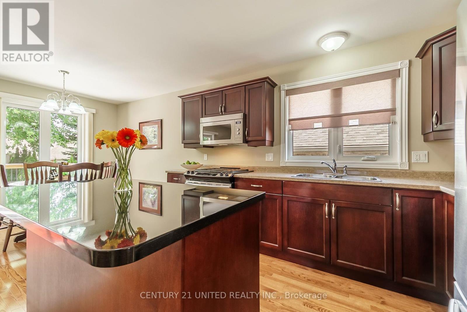 441 Bianco Crescent, Peterborough West (North), Ontario  K9K 0A3 - Photo 12 - X12287892
