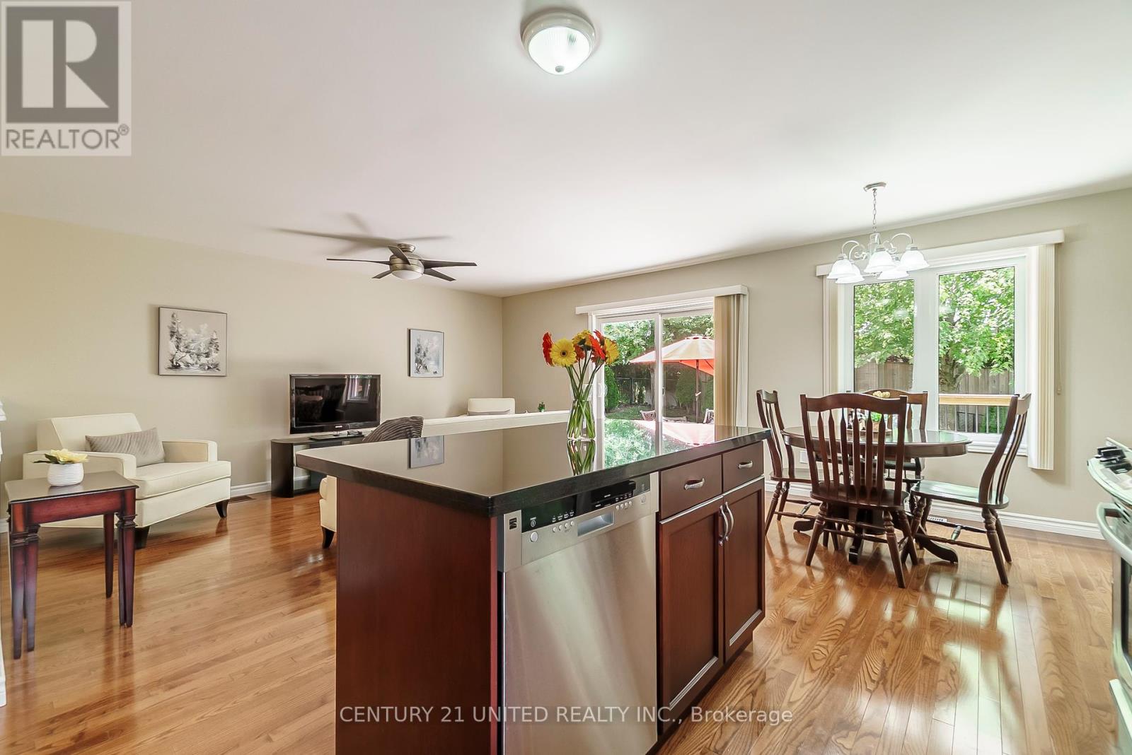 441 Bianco Crescent, Peterborough West (North), Ontario  K9K 0A3 - Photo 8 - X12287892