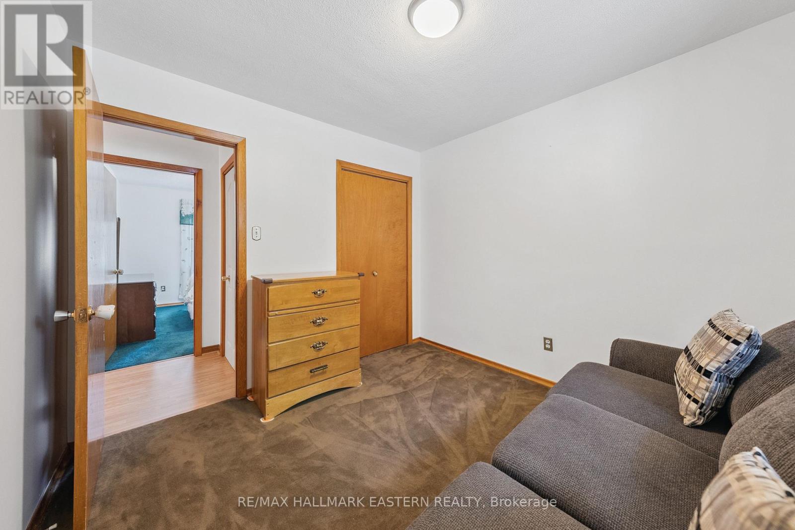604 Garside Drive, Peterborough East (North), Ontario  K9H 7C7 - Photo 12 - X12288171