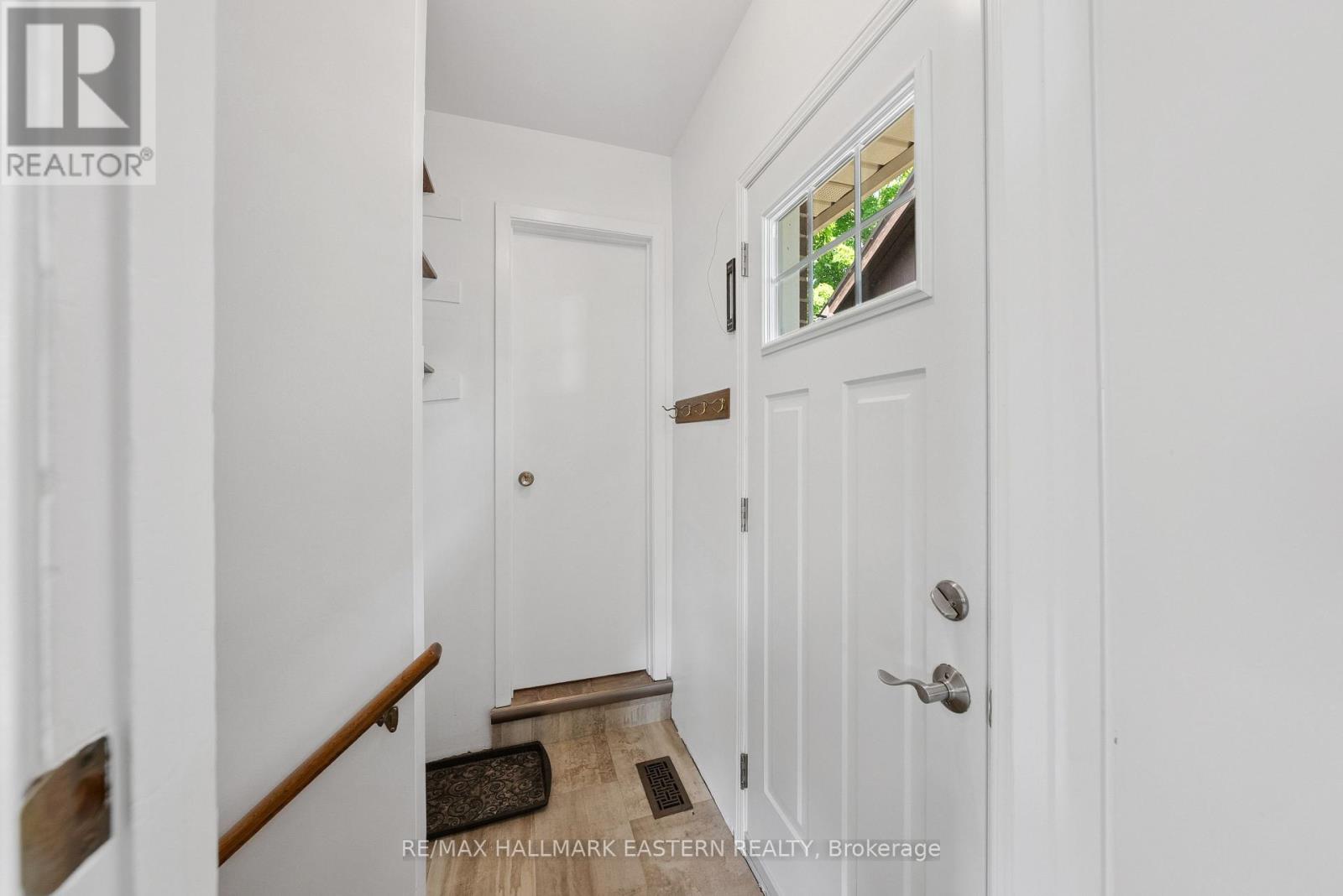 604 Garside Drive, Peterborough East (North), Ontario  K9H 7C7 - Photo 14 - X12288171