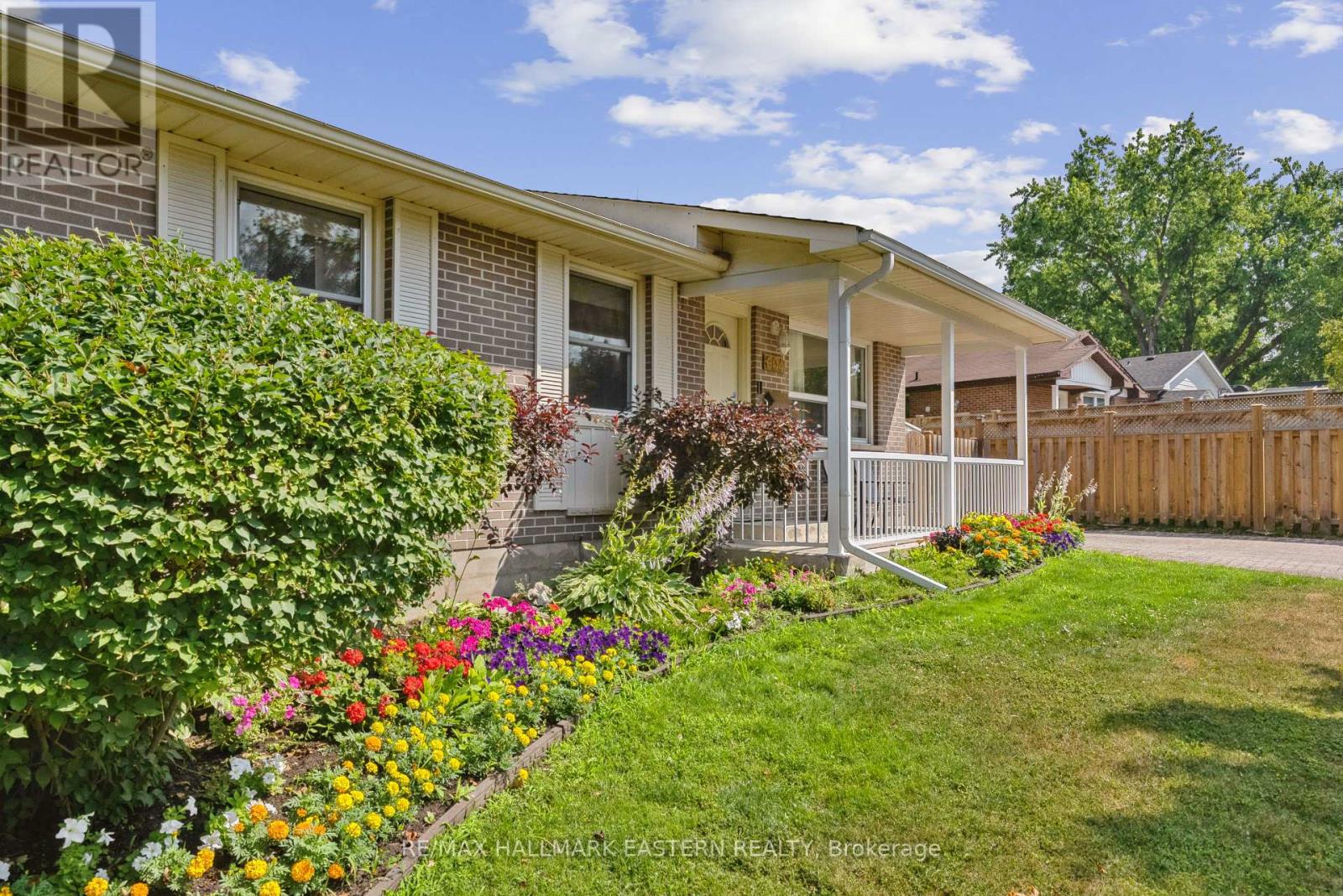 604 Garside Drive, Peterborough East (North), Ontario  K9H 7C7 - Photo 2 - X12288171