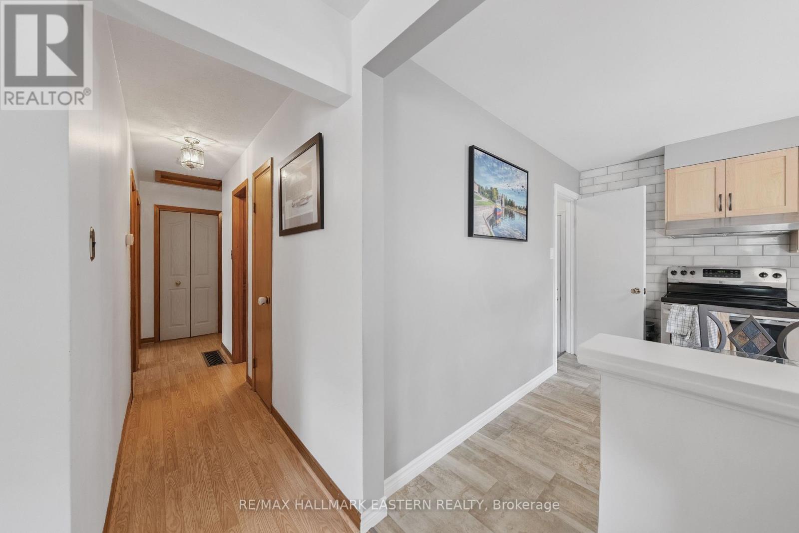 604 Garside Drive, Peterborough East (North), Ontario  K9H 7C7 - Photo 8 - X12288171