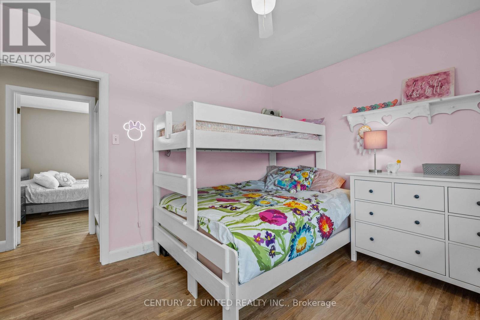 1056 Glebemount Crescent, Peterborough North (Central), Ontario  K9H 6M3 - Photo 17 - X12288203