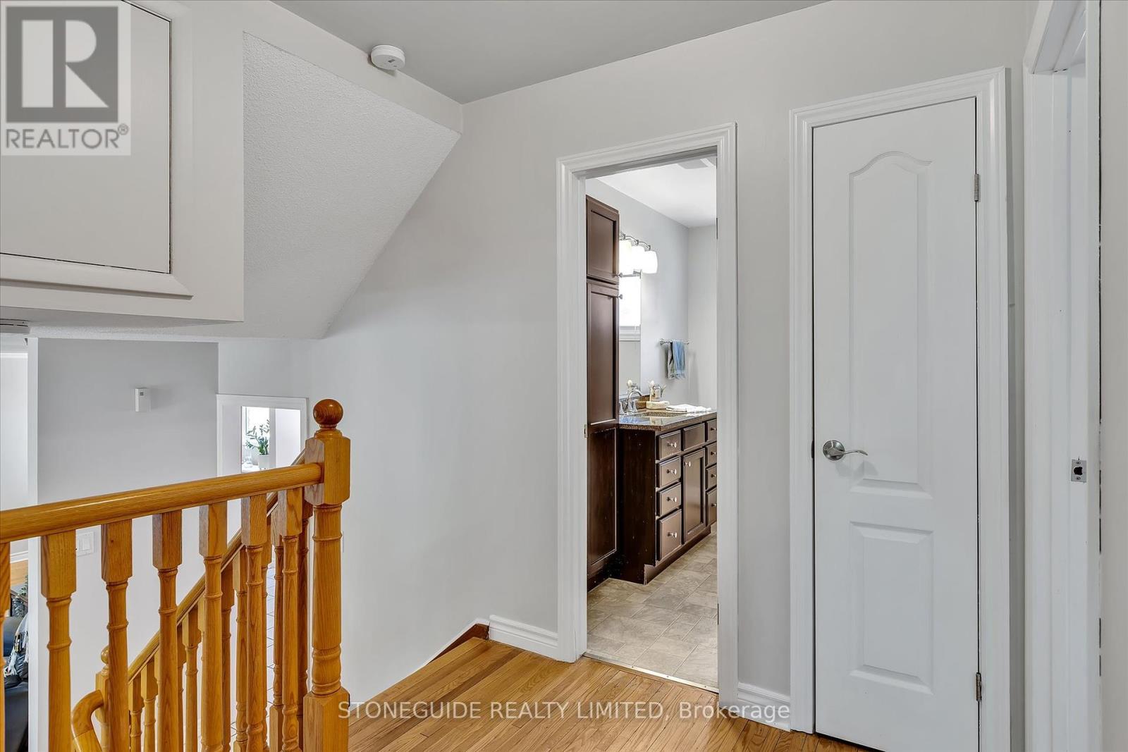 976 Sydenham Road, Peterborough South (East), Ontario  K9J 1K6 - Photo 17 - X12288434