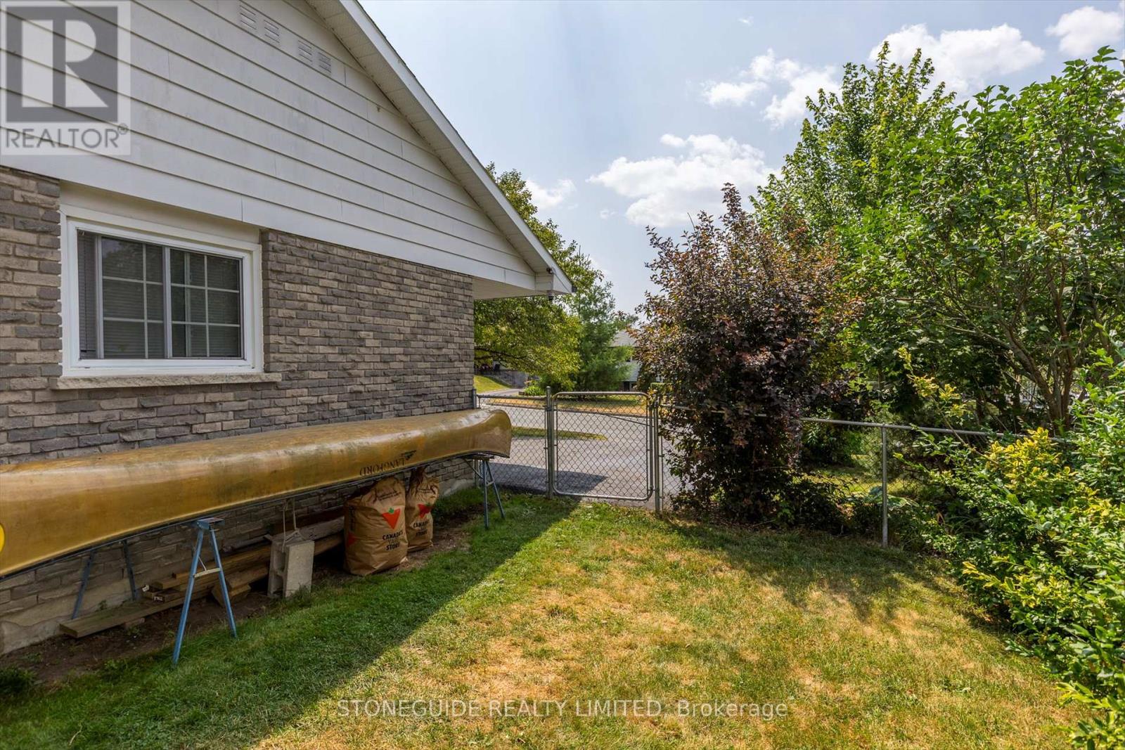 976 Sydenham Road, Peterborough South (East), Ontario  K9J 1K6 - Photo 33 - X12288434