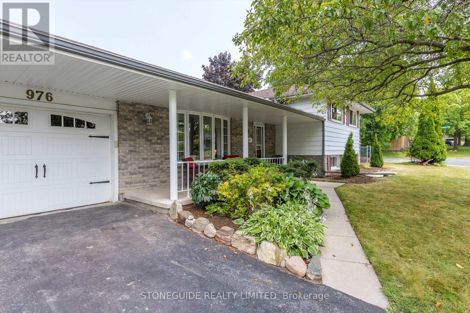 976 Sydenham Road, Peterborough South (East), Ontario  K9J 1K6 - Photo 4 - X12288434