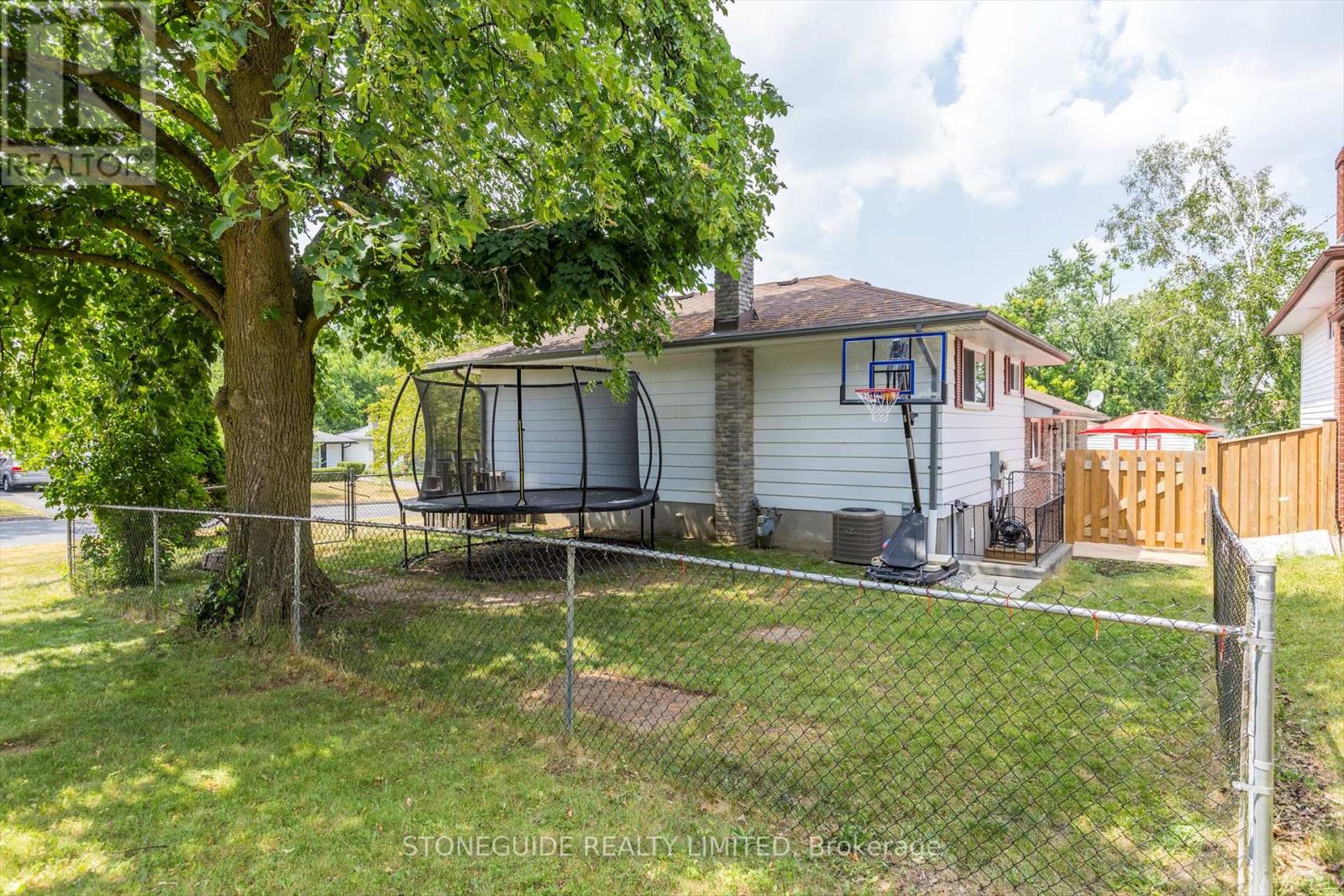 976 Sydenham Road, Peterborough South (East), Ontario  K9J 1K6 - Photo 40 - X12288434