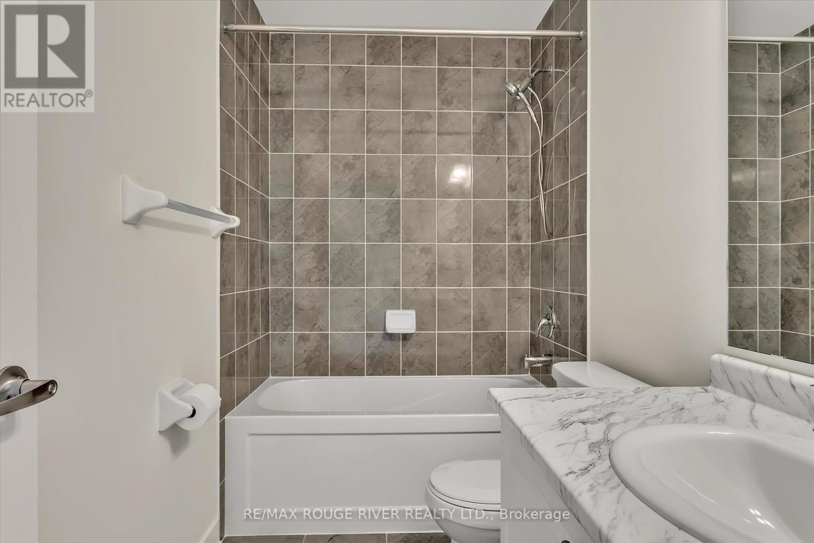11 - 645 Pollock Grove W, Peterborough North (North), Ontario  K9K 0J6 - Photo 24 - X12288533