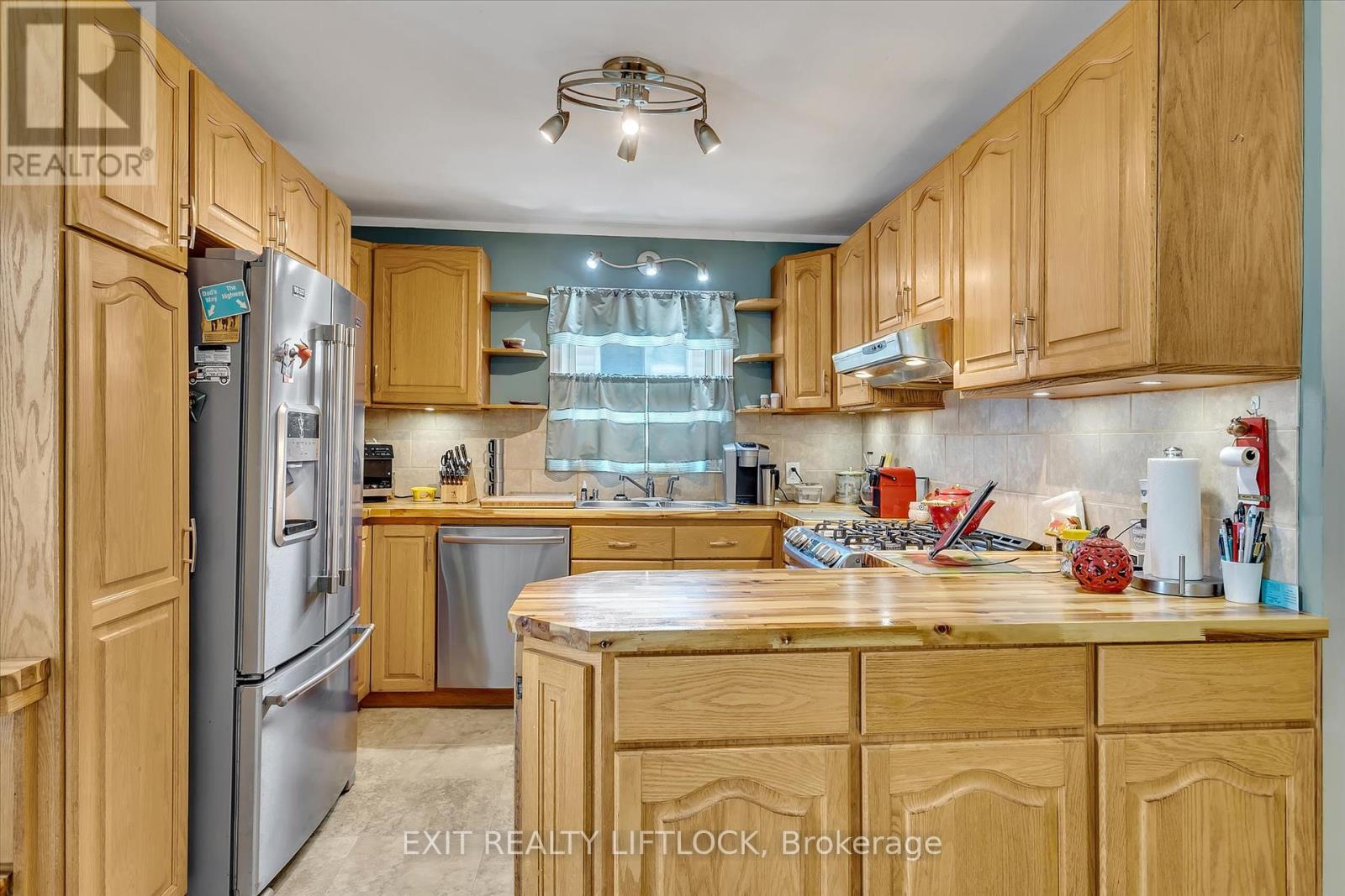 448 Howden Street, Peterborough (Otonabee Ward 1), Ontario  K9J 4B3 - Photo 6 - X12289219