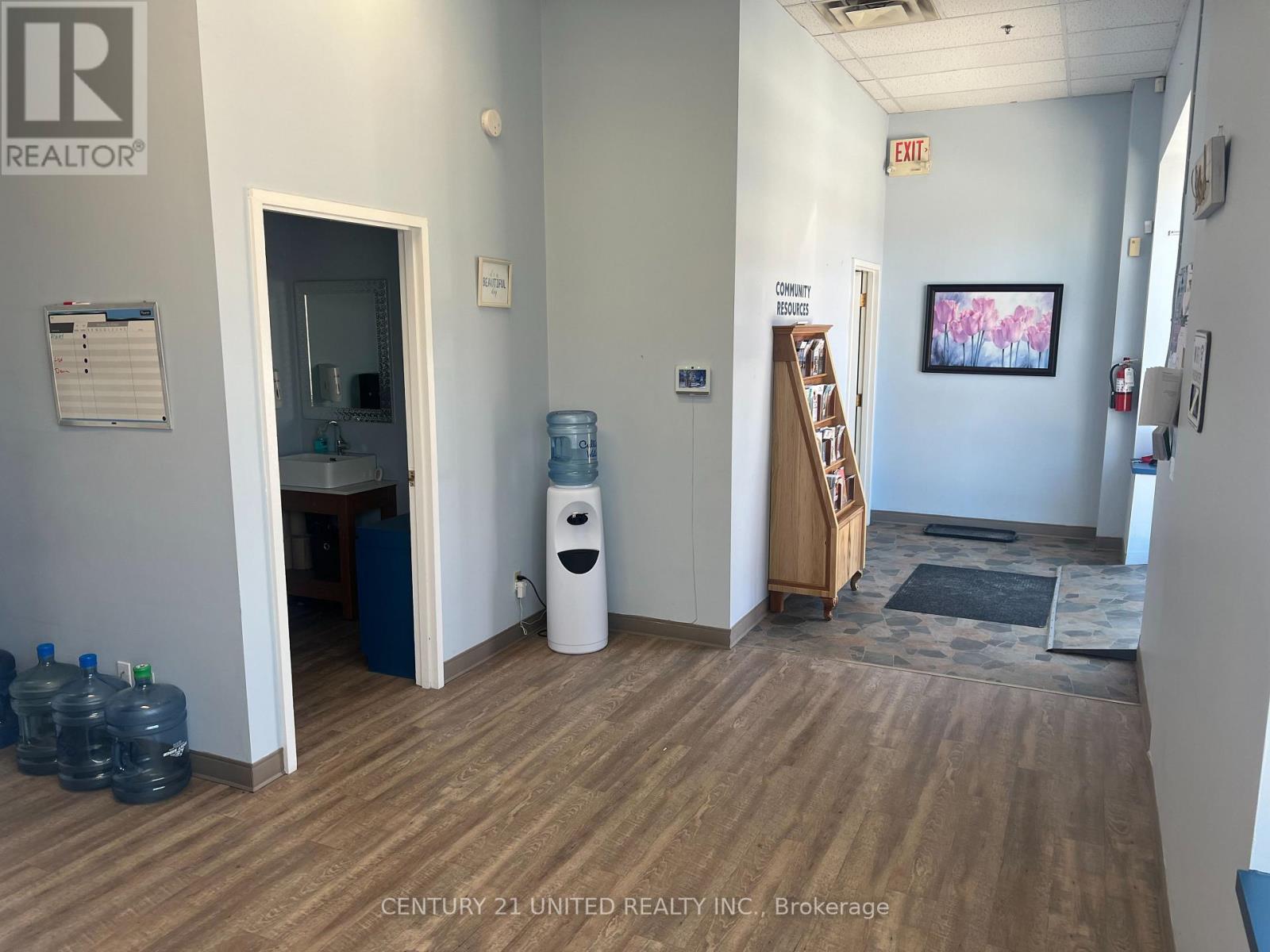 320 Water Street, Peterborough Central (North), Ontario  K9H 7N9 - Photo 9 - X12289270