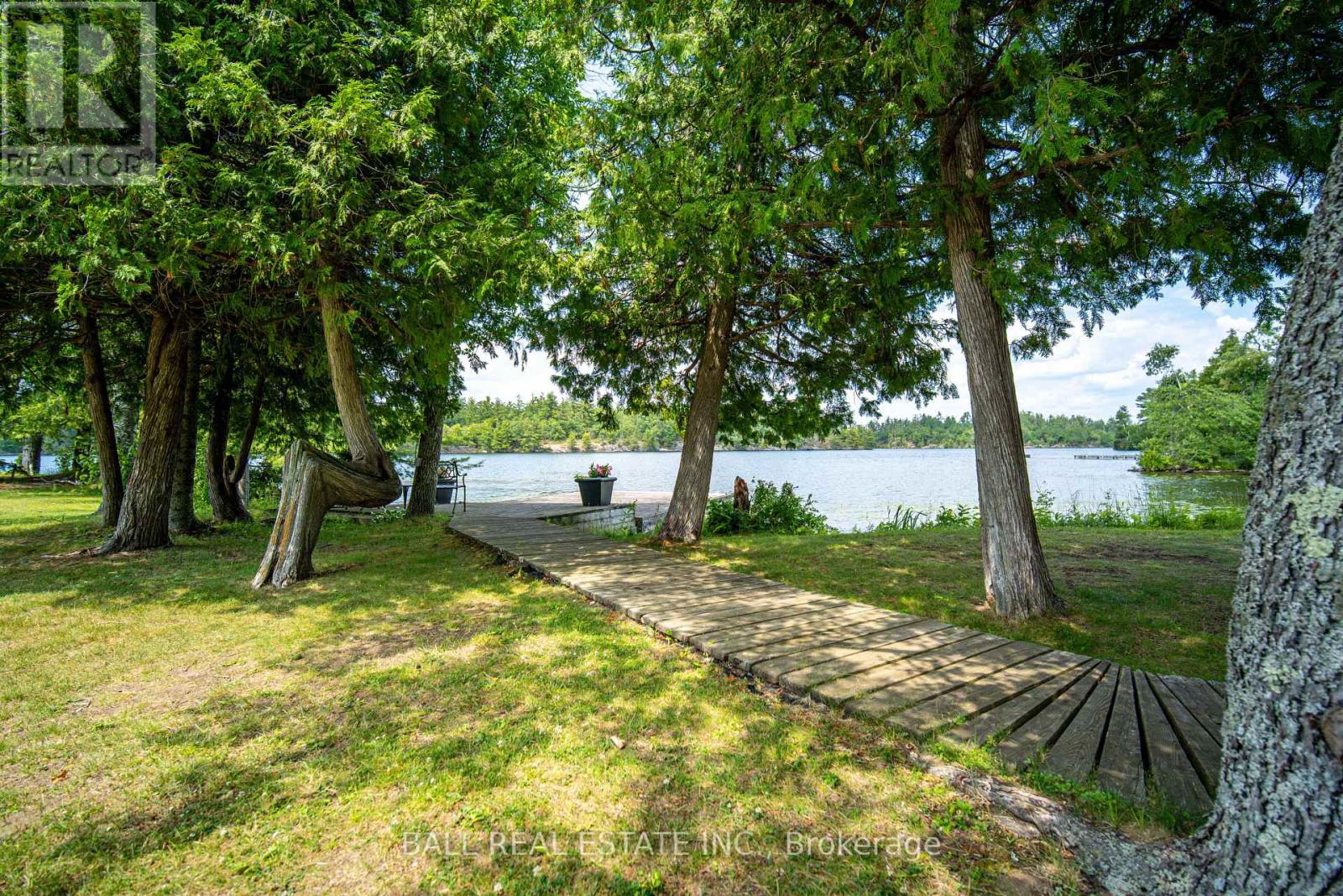 2429 Julia Shore Road W, Douro-Dummer, Ontario  K0L 2H0 - Photo 12 - X12289360