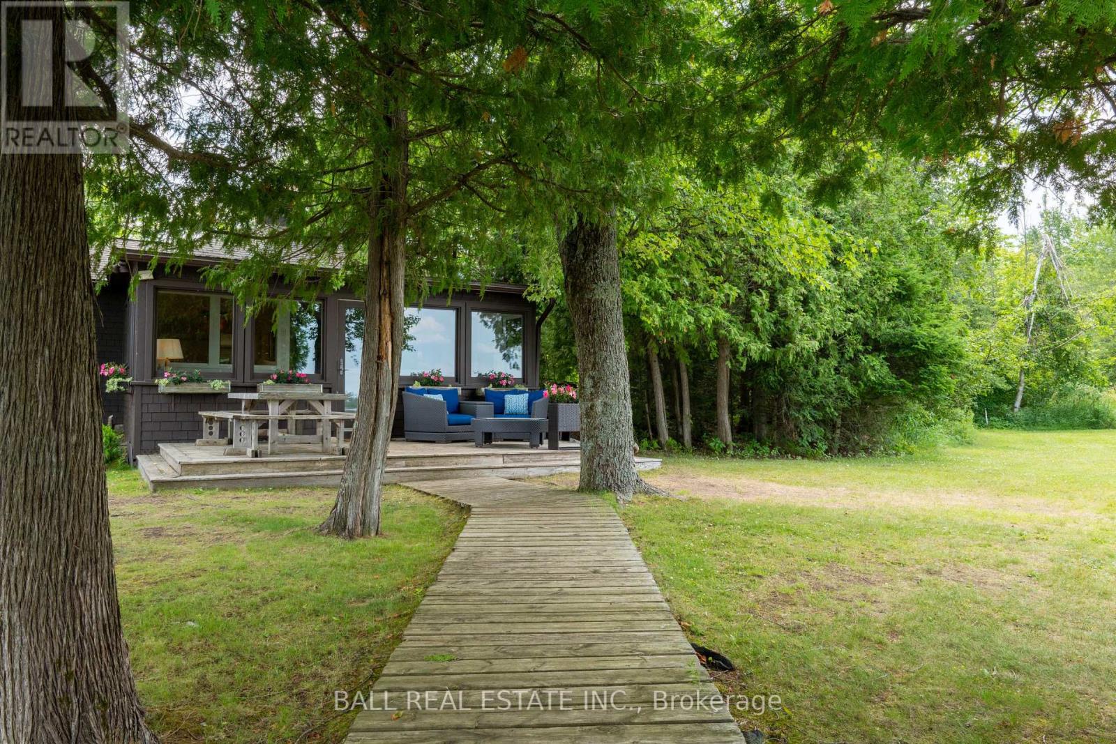 2429 Julia Shore Road W, Douro-Dummer, Ontario  K0L 2H0 - Photo 22 - X12289360