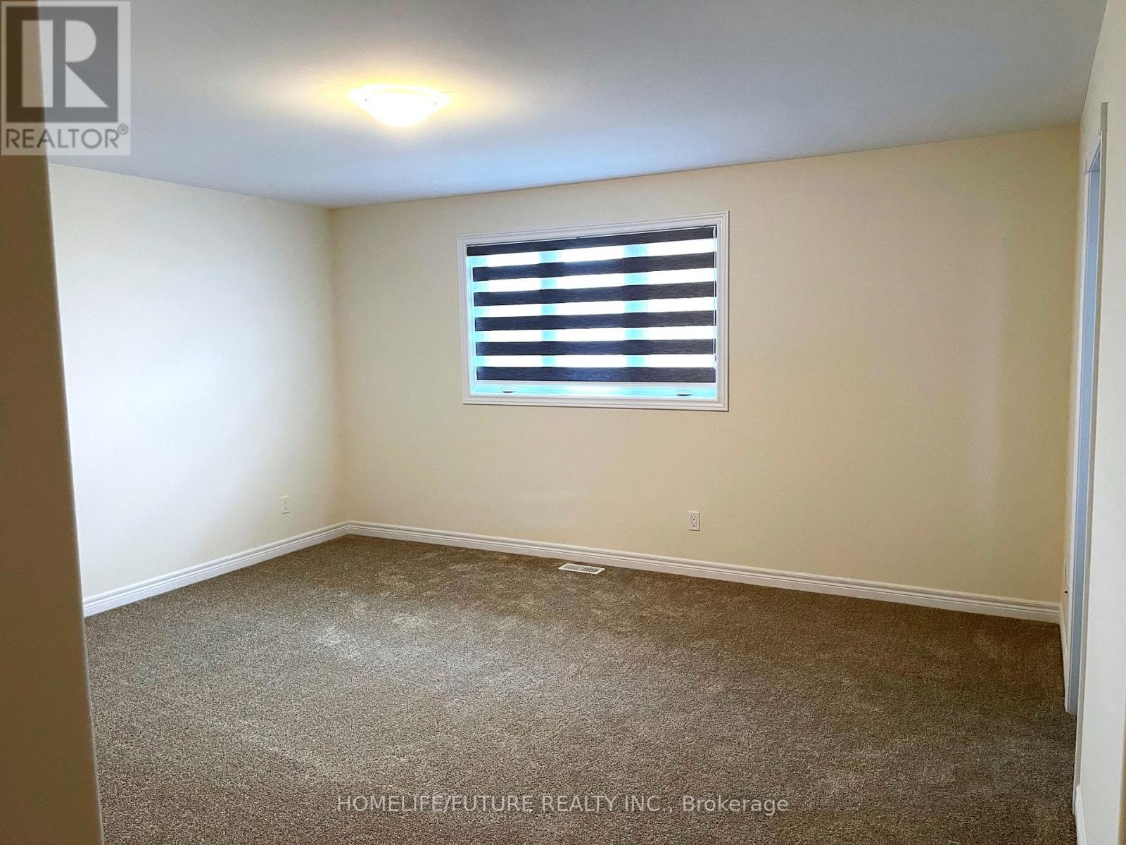 605 Lemay Grove, Peterborough North (North), Ontario  K9J 7P4 - Photo 10 - X12289286