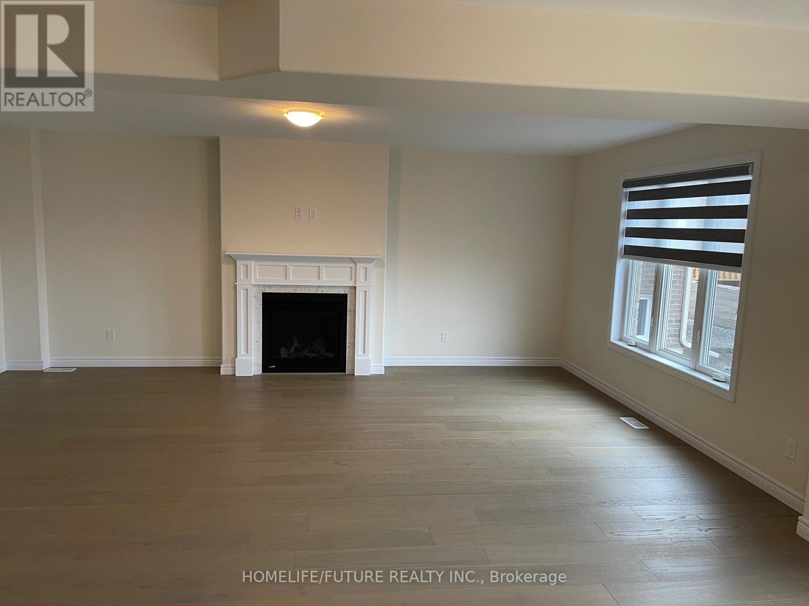605 Lemay Grove, Peterborough North (North), Ontario  K9J 7P4 - Photo 2 - X12289286