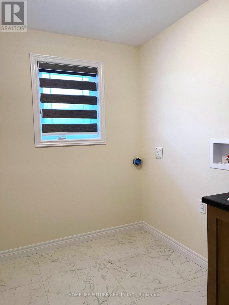 605 Lemay Grove, Peterborough North (North), Ontario  K9J 7P4 - Photo 21 - X12289286