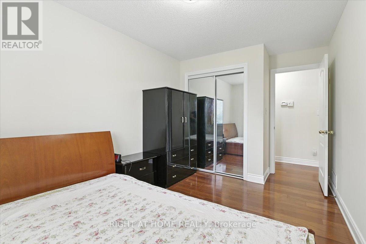 47 Logie Street, Kawartha Lakes (Lindsay), Ontario  K9V 1C3 - Photo 13 - X12289538
