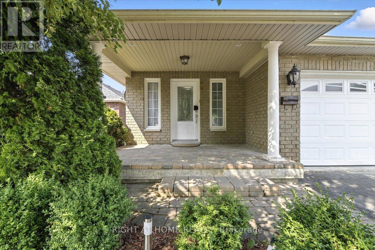 47 Logie Street, Kawartha Lakes (Lindsay), Ontario  K9V 1C3 - Photo 5 - X12289538