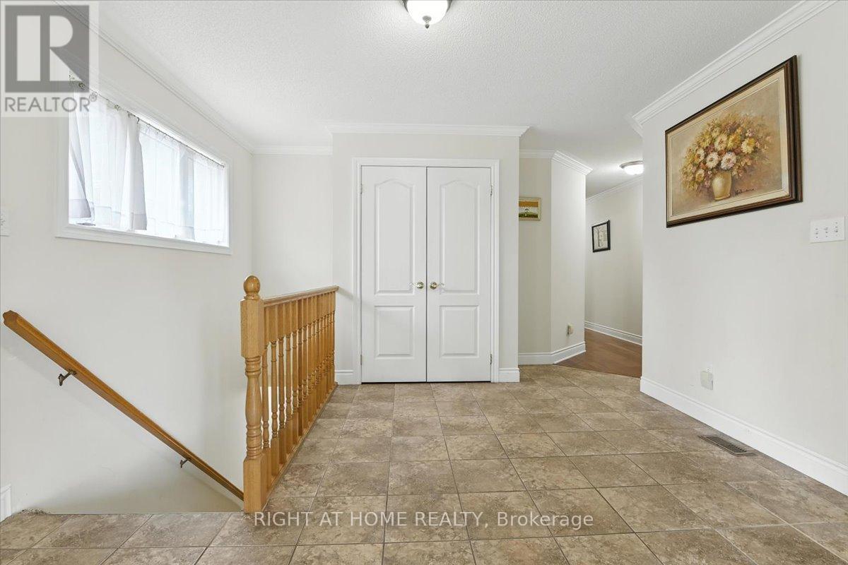47 Logie Street, Kawartha Lakes (Lindsay), Ontario  K9V 1C3 - Photo 7 - X12289538