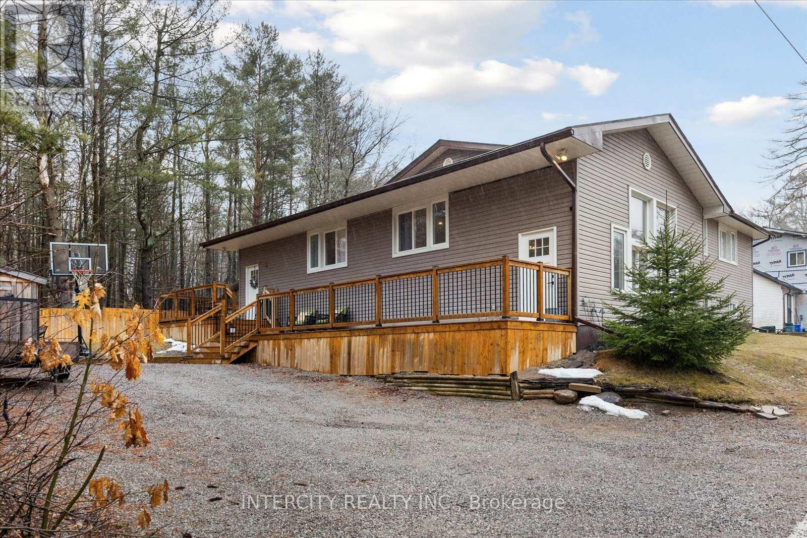 7055 Hunter Street, Hamilton Township (Bewdley), Ontario  K0L 1E0 - Photo 3 - X12289746