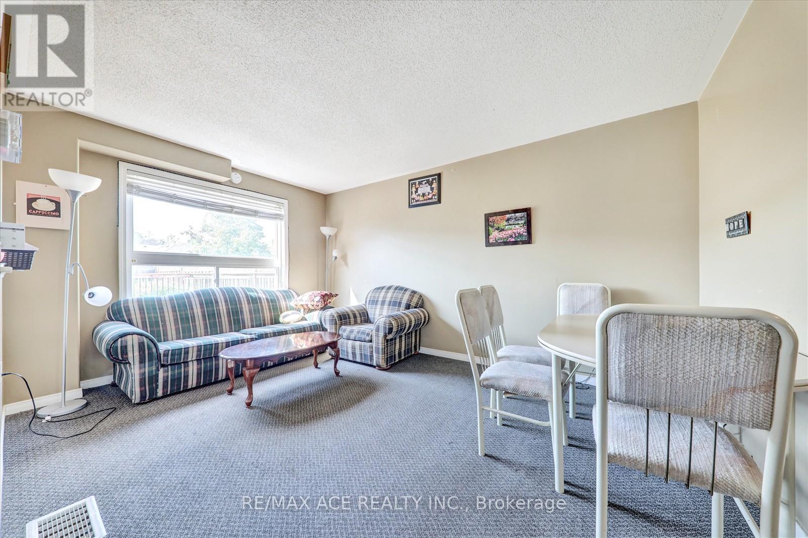 303 Spillsbury Drive, Peterborough West (South), Ontario  K9K 2S1 - Photo 21 - X12289846