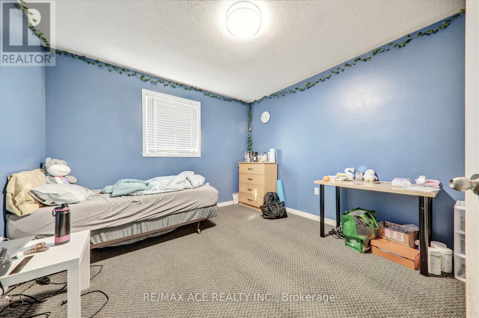 303 Spillsbury Drive, Peterborough West (South), Ontario  K9K 2S1 - Photo 26 - X12289846