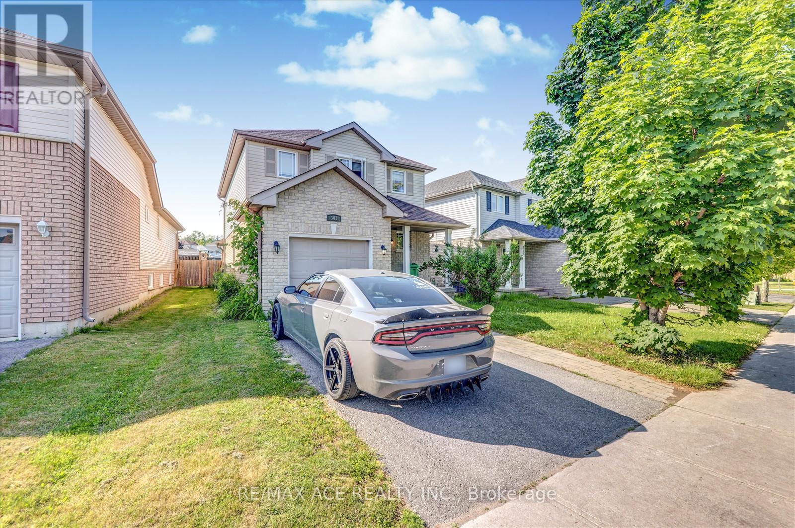 303 Spillsbury Drive, Peterborough West (South), Ontario  K9K 2S1 - Photo 3 - X12289846