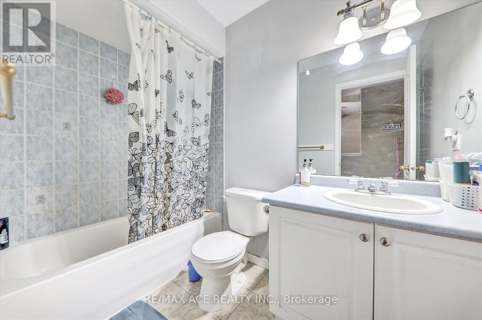 303 Spillsbury Drive, Peterborough West (South), Ontario  K9K 2S1 - Photo 30 - X12289846