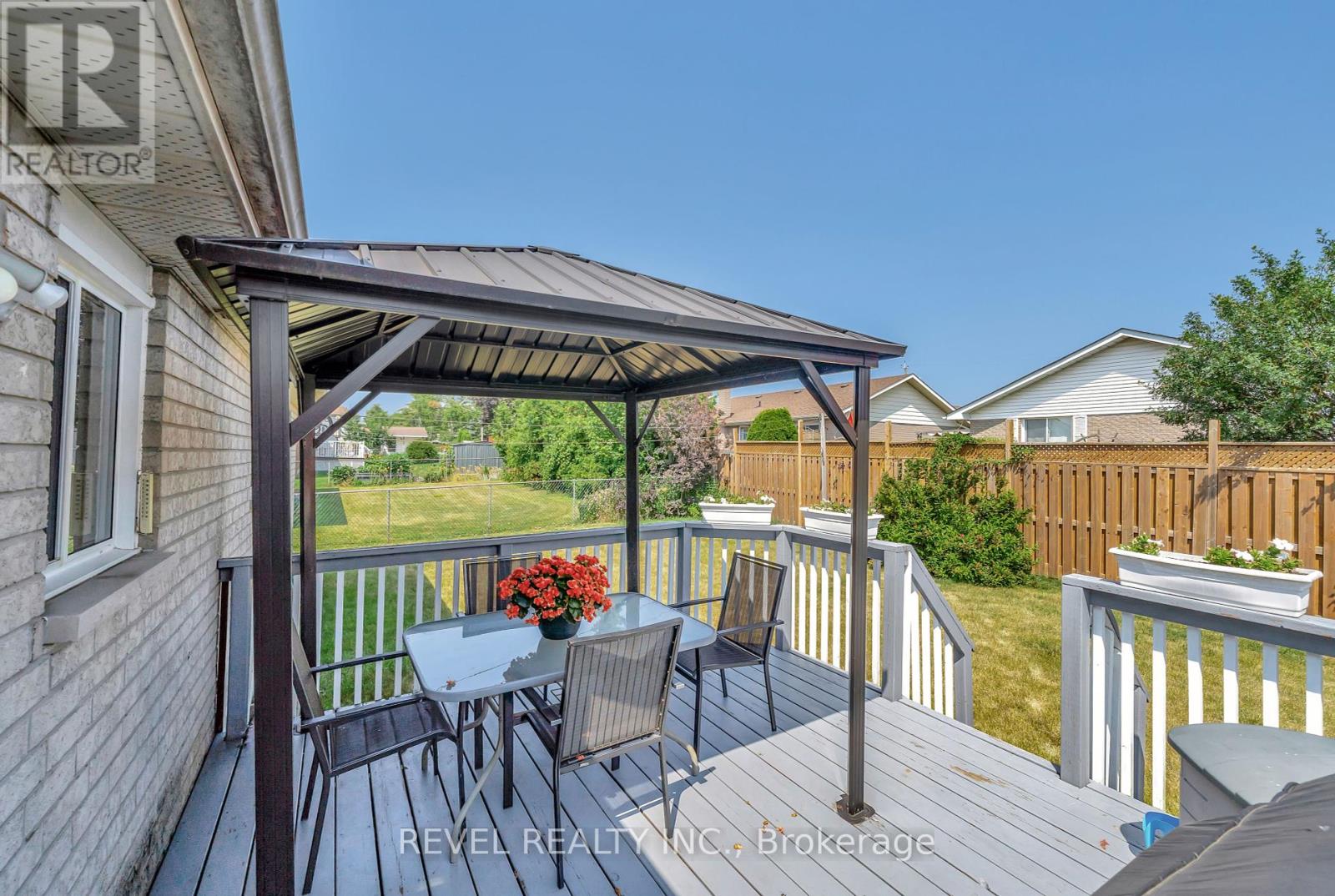 22 Mcgibbon Boulevard, Kawartha Lakes (Lindsay), Ontario  K9V 6G4 - Photo 38 - X12289979