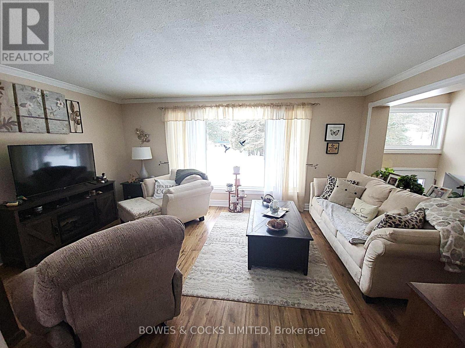 109 Quarry Road, Bancroft (Dungannon Ward), Ontario  K0L 1C0 - Photo 5 - X12290658