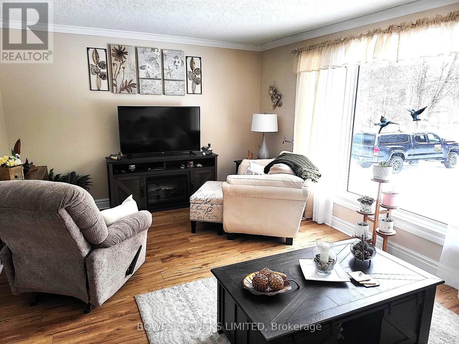 109 Quarry Road, Bancroft (Dungannon Ward), Ontario  K0L 1C0 - Photo 8 - X12290658