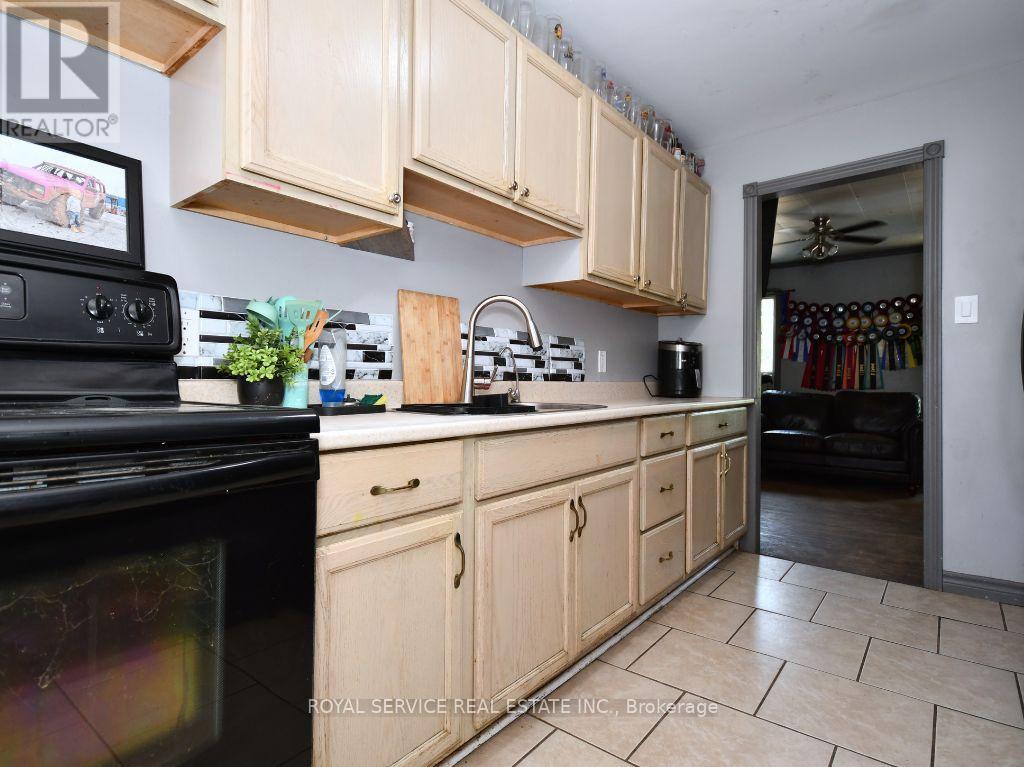 83 County 40 Road, Asphodel-Norwood (Norwood), Ontario  K0L 2V0 - Photo 3 - X12290965