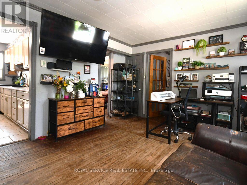 83 County 40 Road, Asphodel-Norwood (Norwood), Ontario  K0L 2V0 - Photo 4 - X12290965