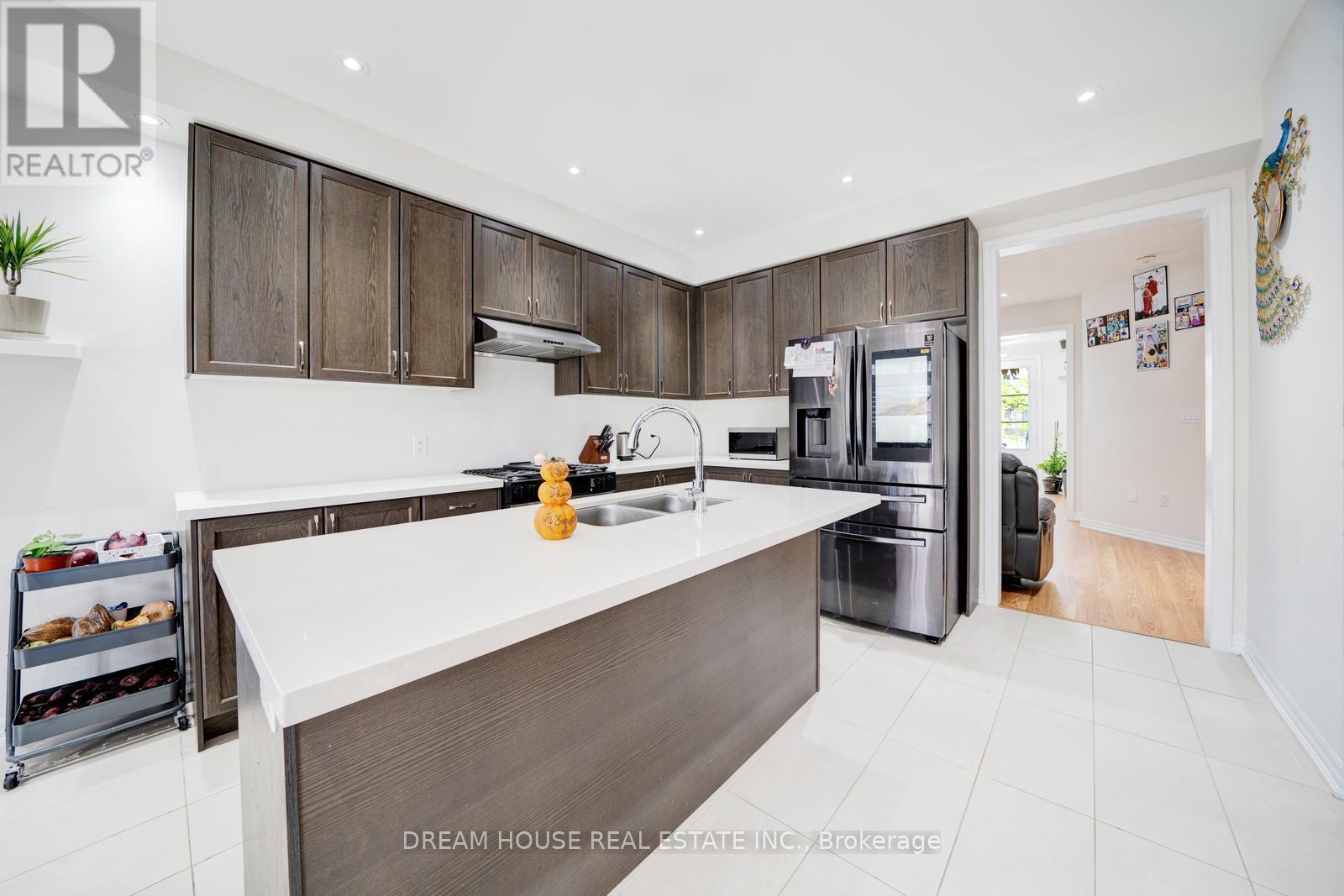 7 Northrop Avenue, Clarington (Newcastle), Ontario  L1B 0W6 - Photo 10 - E12290904