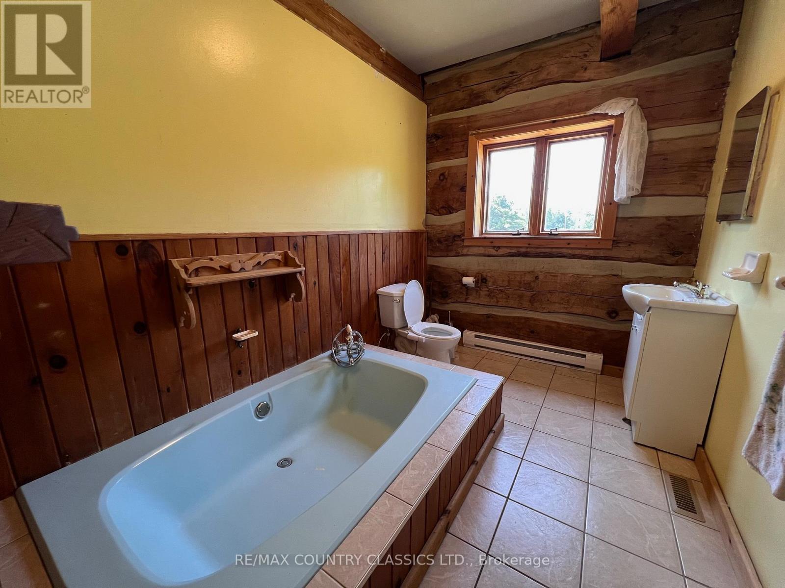 1083 Upper Turriff Road, Bancroft (Dungannon Ward), Ontario  K0L 2L0 - Photo 16 - X12291046